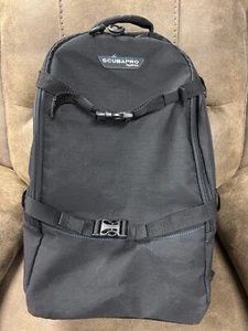SCUBAPRO~HYDROS~Carry Bag~BACKPACK~Fin Straps+PADDED STRAPS+Drain+Logo~GEAR BAG - Picture 1 of 16