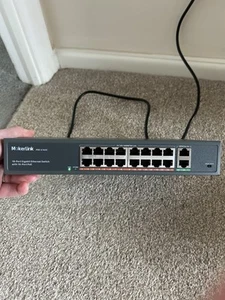 16+2+1 Port POE Switch 10/100Mbps IEEE802.3af/at Plug and Play Easy to Operate - Picture 1 of 11