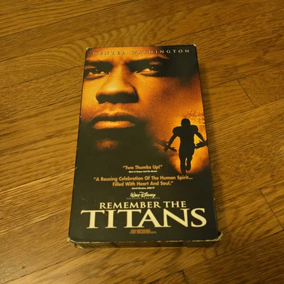 Remember the Titans (VHS, 2001) RARE Blue Lid Copy Foto 1 de 4