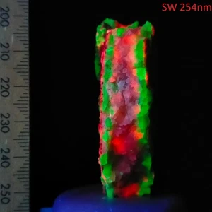 Sandía Fluorescente Calcedonia Calcita Onda Corta Espécimen Nebraska EE. UU. 206ct - Imagen 1 de 10