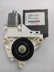 Original VW Golf 5 Jetta Passat B6 Fensterhebermotor vorne links 1K0959701LA07 - Bild 1 von 2