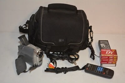 Canon ZR60A Digital Video Camcorder #W4201 - Image 1 of 4