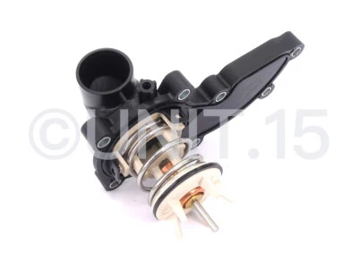 Carcasa y sello termostato Audi A4 S4 S5 Quattro 3.0 TSFI (2007-2015) Foto 1 de 3