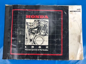 Honda 1982 Motorcycles Specifications Key, New Features Book W Tear Away Pages - Bild 1 von 3