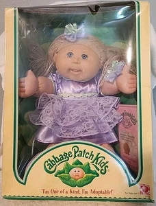 Cabbage Patch Kids Genevieve Tanmy 2004 Play Along New In Box - Picture 1 of 9