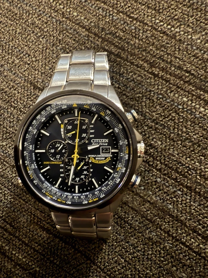 Cronógrafo Citizen Eco-Drive Blue Angels World AT8020-03L Foto 1 de 4