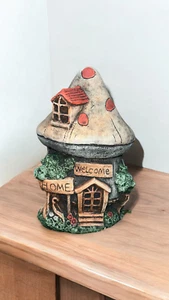 Latex and Fibreglass Mould Medium Fairy House - Picture 1 of 1