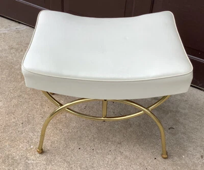 Banco tocador de latón Hollywood Regency MCM de colección Foto 1 de 4