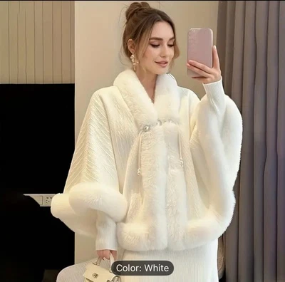 Capa de inverno elegante plus size com acabamento de pele sintética e detalhes de borla quente elegante - Imagem 1 de 4