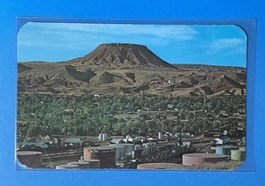 Postal Thermopolis Wyoming vista panorámica con montaña vintage 1972 - Imagen 1 de 2