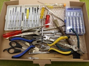Märklin etc Restekonvolut vers. Werkzeuge Schraubendreher etc (KK) S1533 - Bild 1 von 4