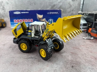 1:35  LOVOL FL958G Dozer Loader Construction Equipment Machine Diecast Toys 24CM - Image 1 of 4
