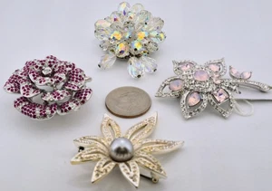 4 Broschen 1) Floral mit Stiel 2) Kristallperlen 3) Napier Art Deco 4) JB Floral - Bild 1 von 9