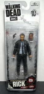McFarlane AMC The Walking Dead Series 10 Rick Grimes 5” Figure 2016 NEW SEALED - Picture 1 of 3