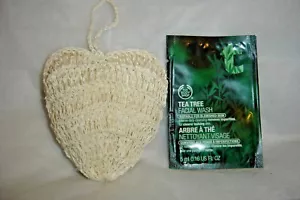 The Body Shop**TEA TREE FACIAL WASH & HEART~SHAPED LOOFAH**~~0.16 fl oz/5 ml~NEW - Picture 1 of 12