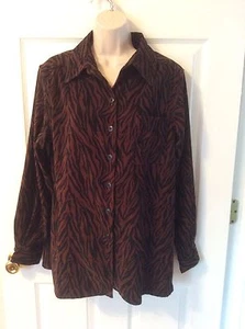 Camicia blusa maniche lunghe Denim & Co taglia media marrone stampa animalier bottoni - Foto 1 di 6