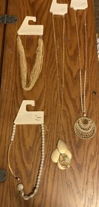 (lote de 4) Collares de mujer por un nuevo día- - Imagen 1 de 5
