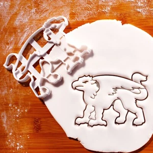 Griffin Cookie Cutter - Medieval creature, griffon, gryphon, fantasy mythology - Picture 1 of 5