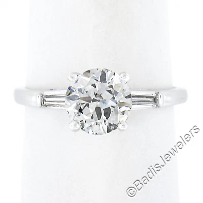 14K White Gold 1.29ct GIA Old Circular Brilliant Diamond Solitaire Baguette Ring - Image 1 of 4
