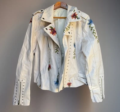 Chaqueta de cuero sintético blanca bordada con estampado floral XXL para mujer Foto 1 de 4