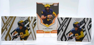 J.J. McCarthy 2024 SAGE Base RC e Próximo Nível Ouro E Preto Paralelos Vikings - Imagem 1 de 2