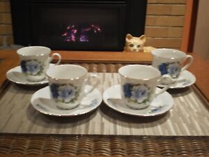 VINTAGE THUN MADE IN CZECH REPUBLIC FINE PORCELAIN CHINA CUPS & SAUCERS SET OF 4