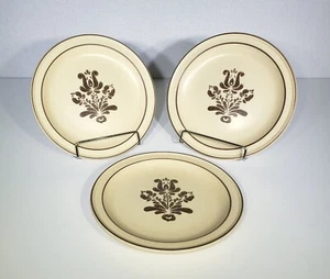 Pfaltzgraff Village Pattern Luncheon Salad Plate Beige USA Set Of 3 Plates 7"EUC - Picture 1 of 9