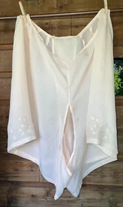 Ancienne culotte fendue  en mousseline de soie brodée époque Art Déco (C29) - Picture 1 of 9