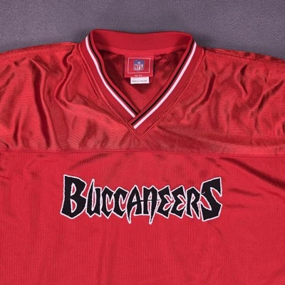 Vintage Tampa Bay Buccaneers Shirt Mens 2XL Red NFL Football VF Imagewear 2000s - Image 1 of 4