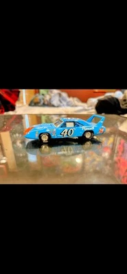 X RARO! Richard Petty/Pete Hamilton 1/64 Oldsmobile/Roadrunner/Superbird Raro Foto 1 de 4