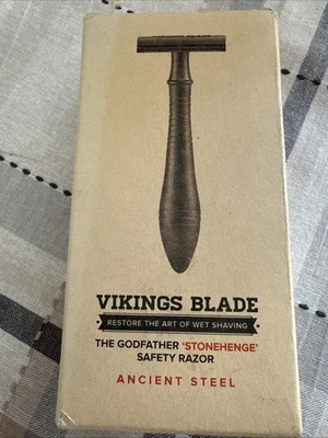 Navaja de seguridad ajustable Vikings Blade Emperor cromo esmerilado doble cabeza con estuche Foto 1 de 4