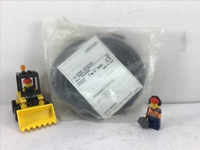 E2E-X7D1S - OMRON - PROXIMITY SWITCH - **NEW OLD STOCK!!**