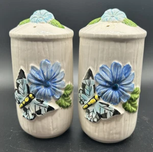Vtg Ceramic 3D Butterfly Floral S & P Shaker Set Cottage Fairycore MCM - Picture 1 of 7