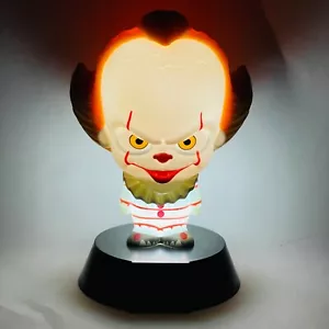 Paladone Icons IT Pennywise Light Lamp Clown Horror Figure #001 usato senza scatola - Foto 1 di 11