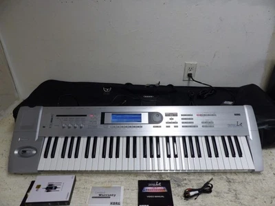 Korg Triton LE 61 键工作站合成器带电源和外壳 + 额外配件 — 第 1/4 张图片