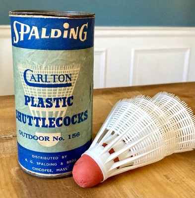 VOLANTES DE BÁDMINTON DE PLÁSTICO SPALDING CARLTON DE COLECCIÓN (3) EN LATA NUEVO STOCK ANTIGUO Foto 1 de 3