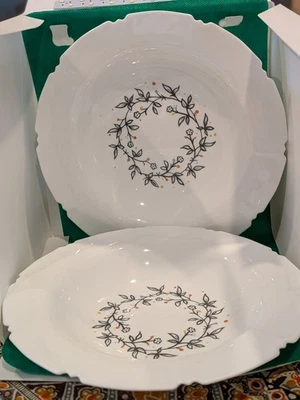 (2) Cuencos de sopa/ensalada/pasta IKEA Sanning floral con borde de vieira IKEA 2016 Foto 1 de 2