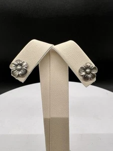 James Avery Sterling Silver Daisy Flower Stud Earrings - Picture 1 of 5