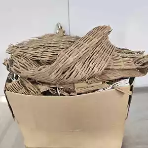 Geschredderte Karton Mischblätter Verpackungsmaterial Öko Hohlraumfüllung 5 kg - 30 kg - Bild 1 von 7