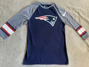 Camiseta para mujer New England Patriots NFL The Nike manga 3 cuartos pequeña - Imagen 1 de 7