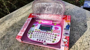 Jeu éducatif - Ordinateur portable interactif parlant Hello Kitty dès 5 ans NEUF - Photo 1/11