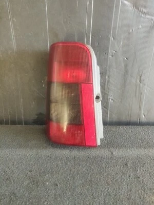 Peugeot Partner 2005 pasajero izquierdo luz trasera 6351H1 #10 Foto 1 de 2