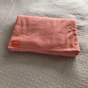 Vintage Atkinson Wool & Fibro Salmon Pink Blanket Approx 245cm x 245cm - Picture 1 of 11