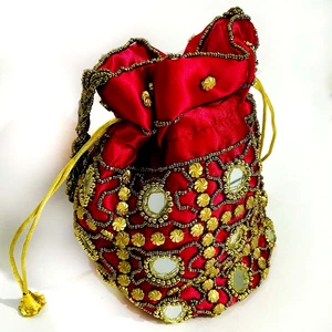 Handmade Potli with Mirror Indian Handmade Potli bag gift for mom - Bild 1 von 4