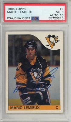 1985 Topps #9 Mario Lemieux RC Rookie PSA 3 / DNA 10 Auto Inscribed 'HOF 1997' - Image 1 of 2