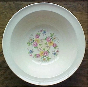 Taylor Smith Taylor Serving Bowl Old Fashioned Cabbage Roses TST 379 Mid Century - Picture 1 of 4