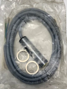 NEW TURCK BI5-G18-AZ3X PROXIMITY SENSOR 4330400 6' CABLE - Picture 1 of 2
