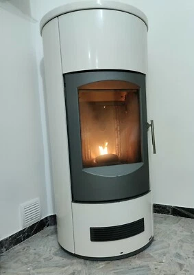 Stufa A Pellet Piazzetta P163 T canalizzata Doppio Motore 11kw - Immagine 1 di 4