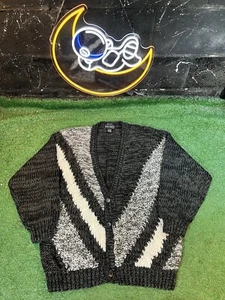 Vintage Peter England Herren XL Handarbeit 100 % Acryl schwarz/weiß/grau Strickjacke handgestrickt - Bild 1 von 6