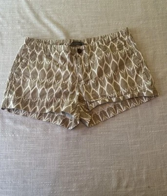 The North Face Shorts Size 10 Linen Blend Tan White Ikat Print Lined Gorp Core - Image 1 of 4